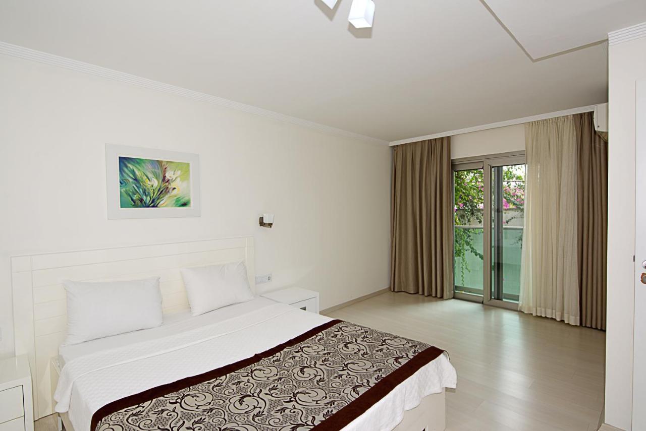 Royal Palm Daire *